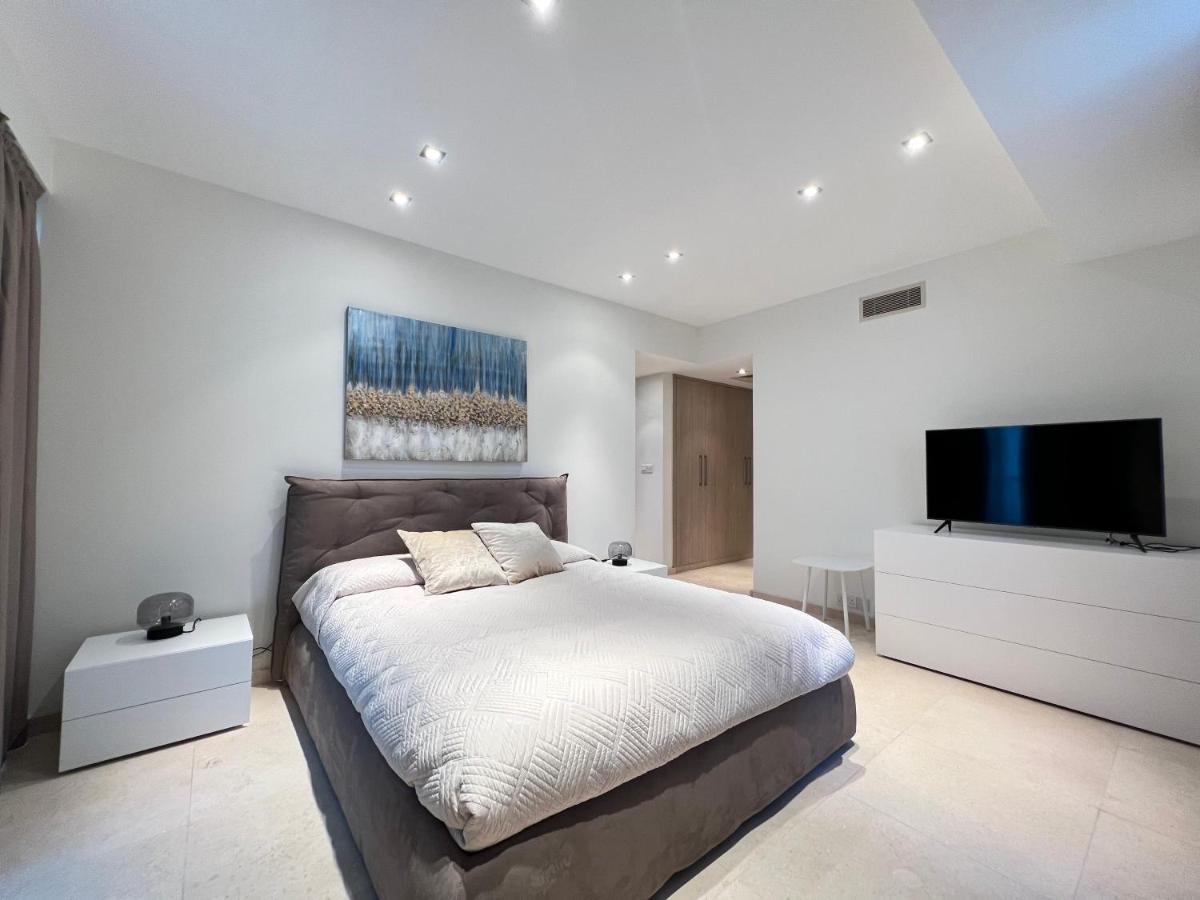 Aphrodite Plaza Larnaca Ngoại thất bức ảnh