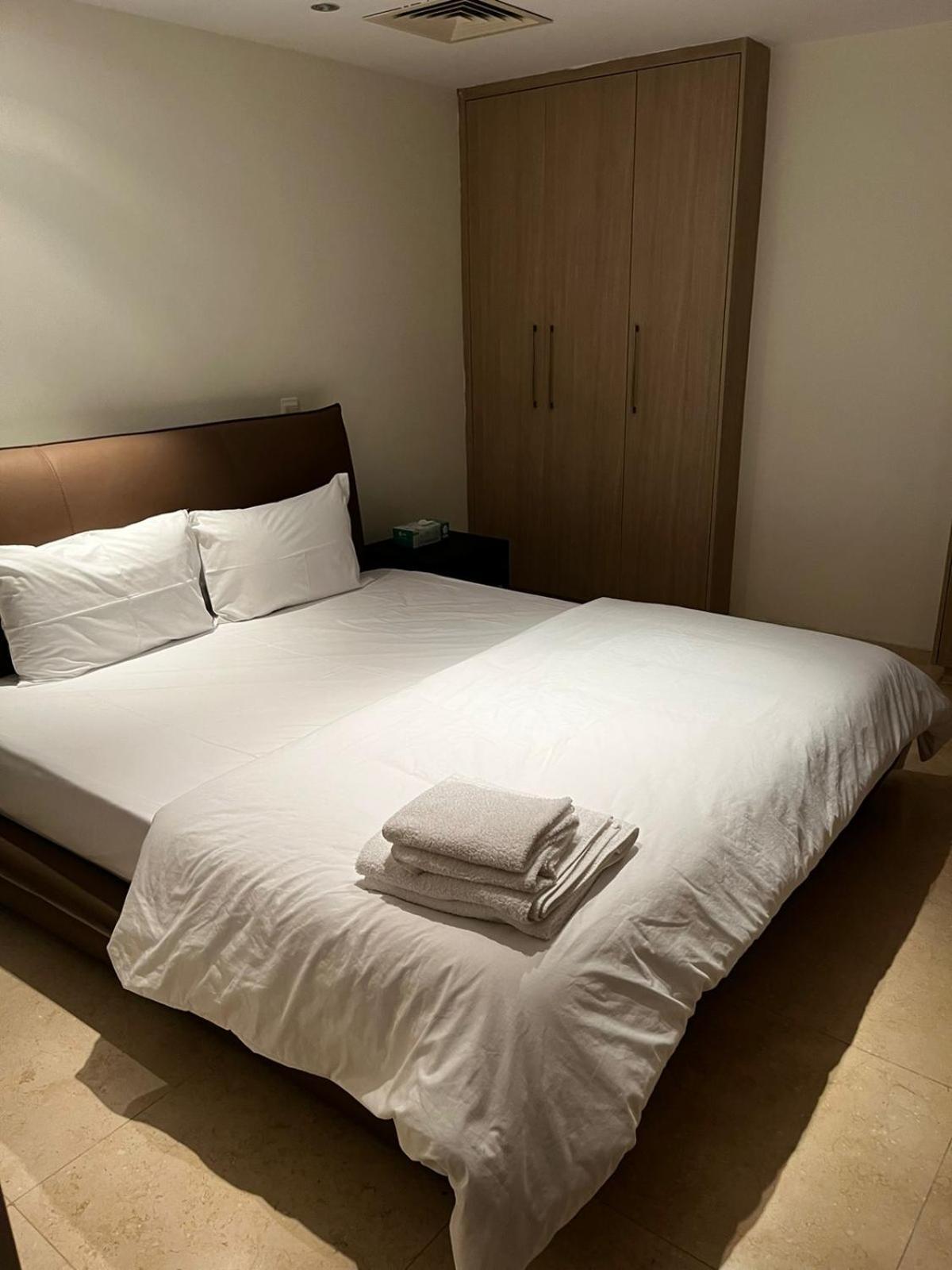 Aphrodite Plaza Larnaca Ngoại thất bức ảnh