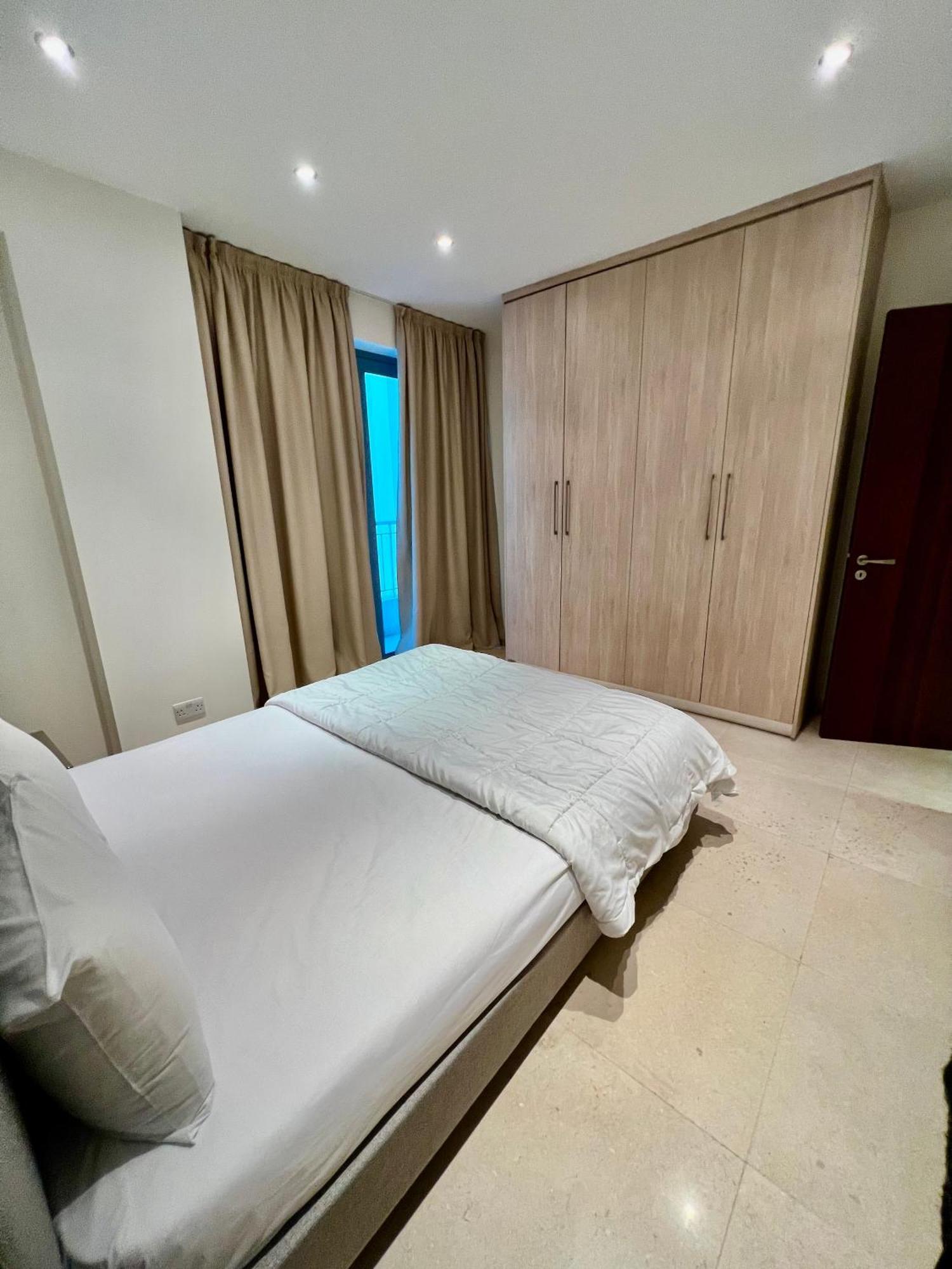 Aphrodite Plaza Larnaca Phòng bức ảnh