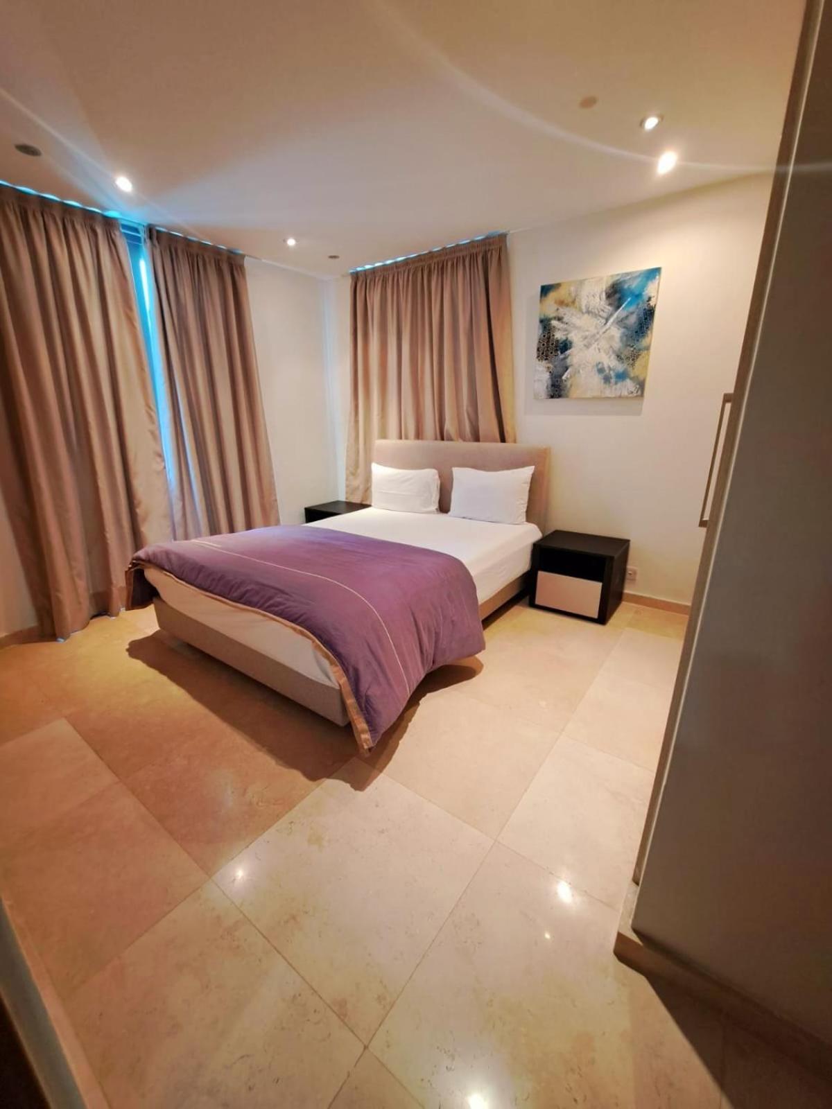 Aphrodite Plaza Larnaca Ngoại thất bức ảnh
