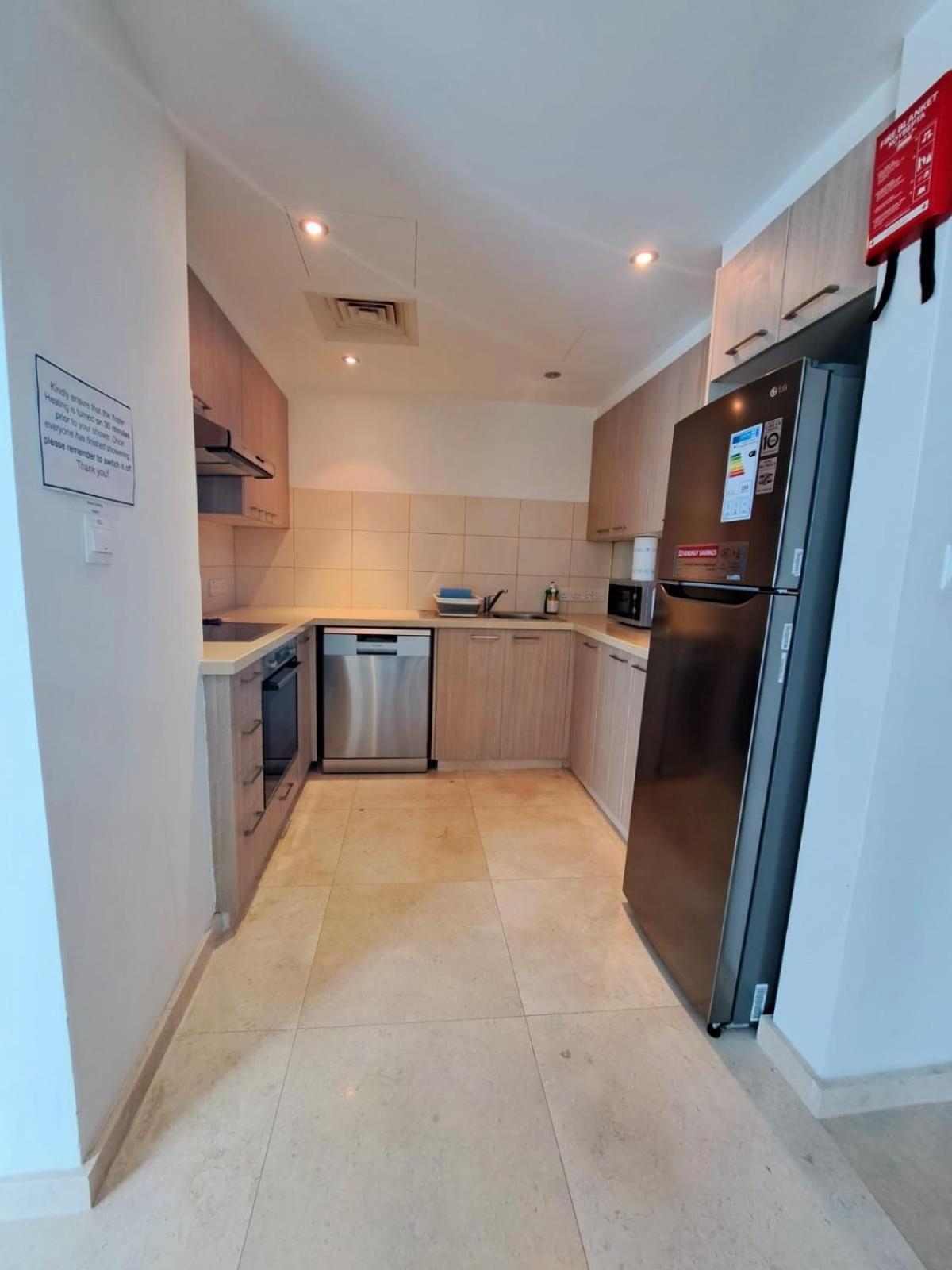 Aphrodite Plaza Larnaca Ngoại thất bức ảnh